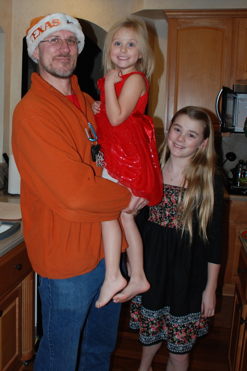 2013-12-23 20-24-38 Hildebrand Christmas.jpg